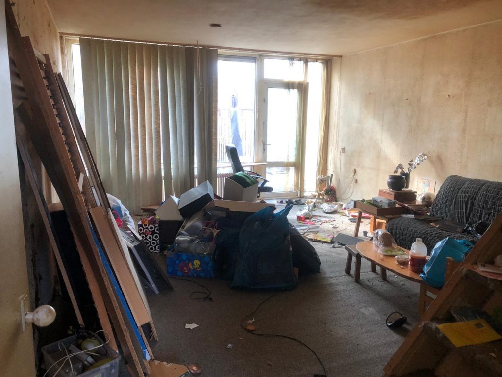 Voorbeeld foto van een woning ontruiming